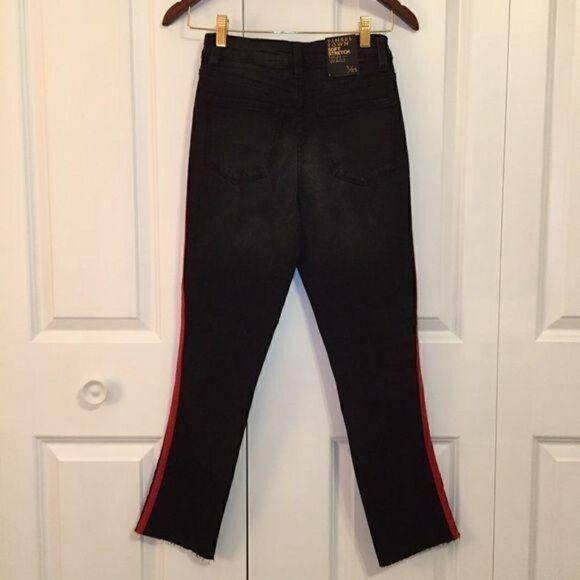 Tinseltown Black High Waist Red Stripe Cropped Raw Hem Jeans Size 25 New - Picture 5 of 7